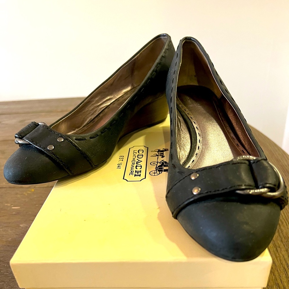 Coach wedge round toes